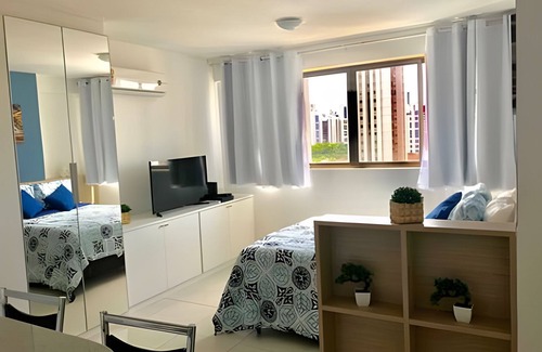 Boa Viagem Apartment | Cozy Flat in the Heart of Boa Viagem with Pool Access