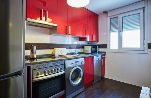 Prado Sancho Apartment | Cozy Flat in the Heart of Ávila with Spa & Breakfast