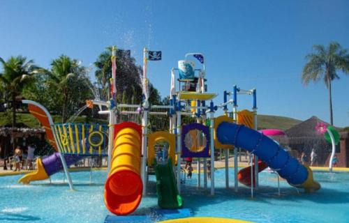 Barra do Pirai Apartment | Family-Friendly Flat at Aldeia das Águas with Pool Access