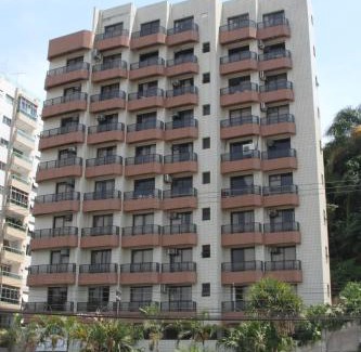 Itarare Apartment | Kid-Friendly Getaway at Flat Itararé Tower Beach