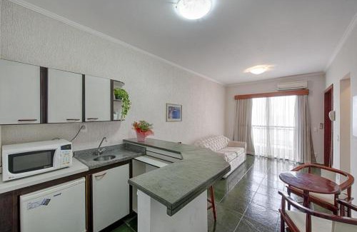 Itarare Apartment | Kid-Friendly Getaway at Flat Itararé Tower Beach
