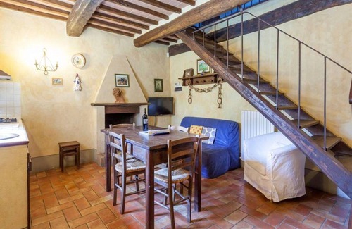 Monteleone d'Orvieto Apartment | Flat La Torretta Di Pietra, Wifi, Perugia