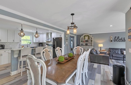 New Tazewell House | Lakefront Retreat at Summer Breeze with Private Dock & More