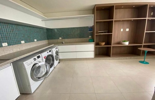 Setor Bueno Apartment | Explore a Poolside Retreat in Pet-Friendly Comfort