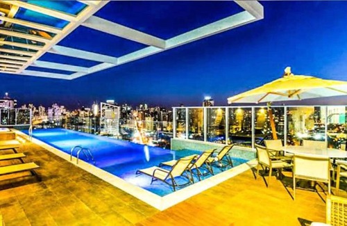 Setor Bueno Apartment | Explore a Poolside Retreat in Pet-Friendly Comfort