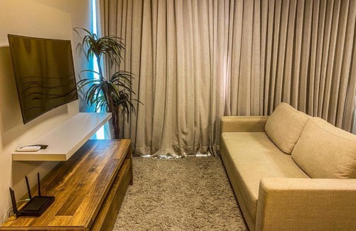Setor Bueno Apartment | Explore a Poolside Retreat in Pet-Friendly Comfort