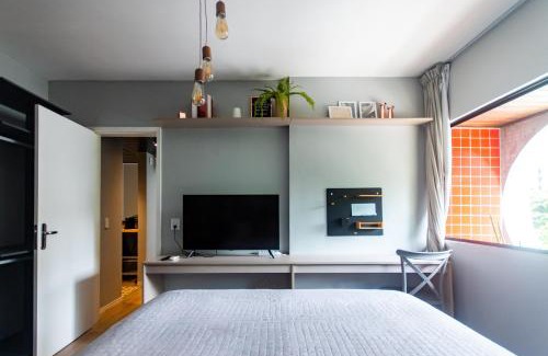 Boa Viagem Apartment | Pet-Friendly Oceanfront Flat in Manhattan Near Dona Lindu
