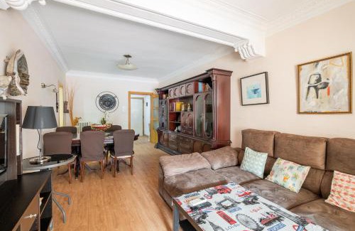 Sant Andreu Apartment | Family-Friendly Flat Meridiana with 8.8/10 Guest Rating