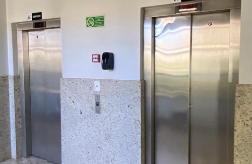 Plano Diretor Sul Apartment | Prime Location Flat with Ocean View and Pool Access