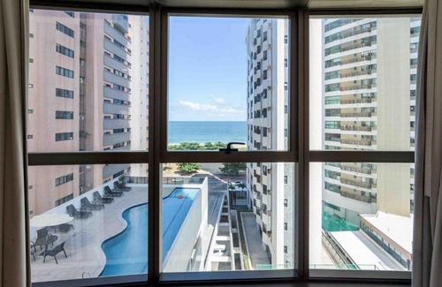 Pina Apartment | Oceanfront Flat in Boa Viagem with Pool and Breakfast