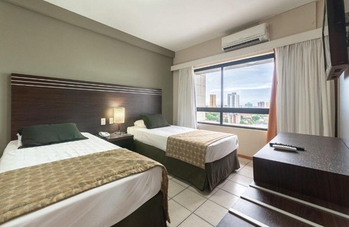 Ilha do Leite Apartment | Comfortable Flat in Ilha do Leite, Recife with Pool Access