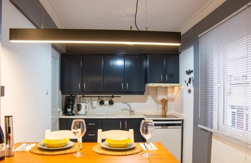 Karsiyaka Apartment | Flat near Coast with Shared Terrace in Karsiyaka