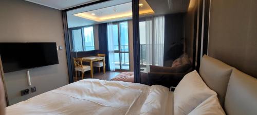 Haeundae Apartment | Inviting Flat Steps from Heaundae Beach - Family Friendly!