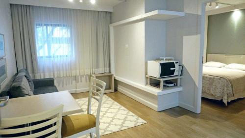 Matriz Apartment | Stylish Flat in Prime Centro/Batel with Pool and Ocean Views