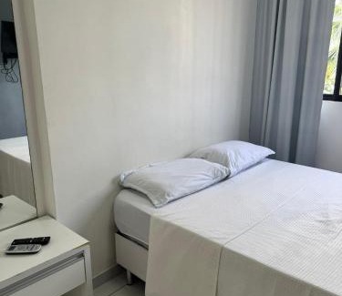 Rosarinho Apartment | Inviting Flat Parque Jaqueira Home Service with Hot Tub