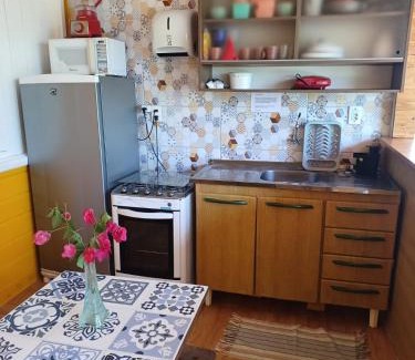 Floresta Velha House | Budget-Friendly Flat Pico Vulcanico with Breakfast & Family Perks