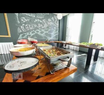 Belo Horizonte Hotel | Budget-Friendly Retreat at Flat Piemonte with Hot Tub