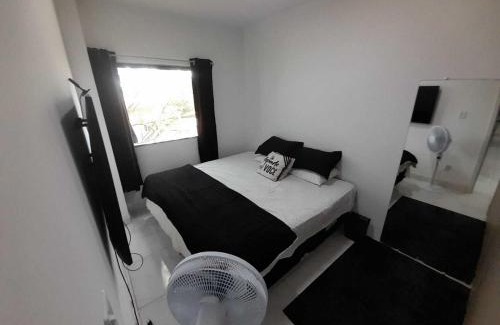 Vargem Pequena Apartment | Relaxing Getaway at Flat piscina AR VAGA near Recreio