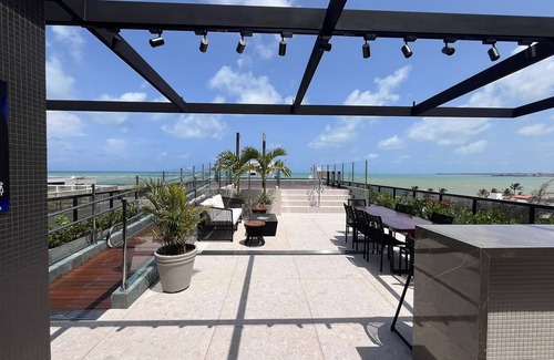 Jardim Oceania Apartment | Oceanfront Premium Suite with Stunning Views