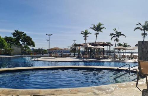 Smin Apartment | Cozy Flat Rústico by the Lake with Pool & Pet Welcome
