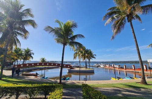 Smin Apartment | Cozy Flat Rústico by the Lake with Pool & Pet Welcome