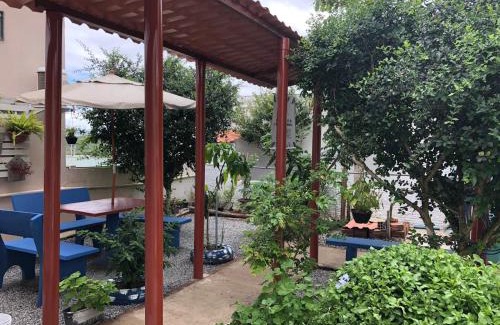 Encruzilhada de Sao Joao House | Pet-Friendly Flat Rainha da Serra with Pool & Breakfast