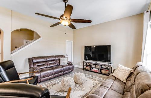 Port Wentworth House | Top-Rated Family Getaway at Flat Rock Flat