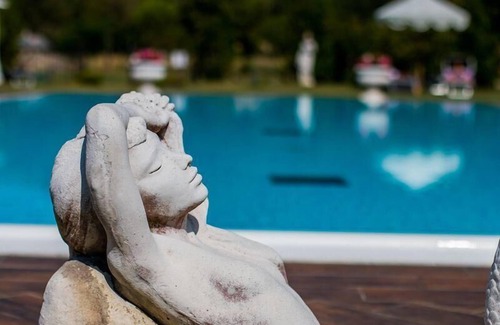 Cincelli House | Cozy Holiday Apartment Capolona with Pool and Ocean View