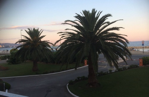 La Bocca Apartment | Scenic Apartment with Ocean Views and Private Terrace