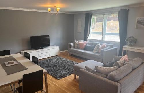 East Kilbride Apartment | Modern Comfort at Flat Two, Eaglesham Road in East Kilbride