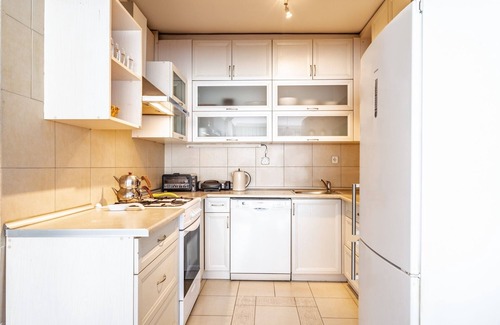Kartal Apartment | Comfortable Flat with Balcony Near Marmaray and Coast