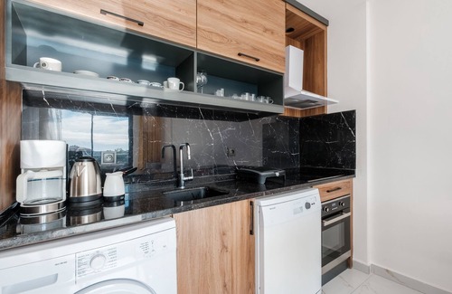 Alanya Apartment | Relaxing Flat with Pool and Balcony Near Alanya Beach
