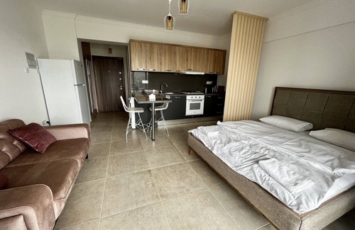 Trikomo Apartment | Relaxing Flat with Pool & Balcony 10 Min from Iskele Beach