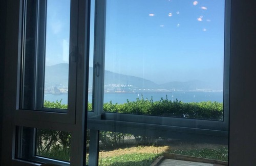 Algorta Apartment | Stunning Flat with Garden & Sea Views in Bilbao-Getxo