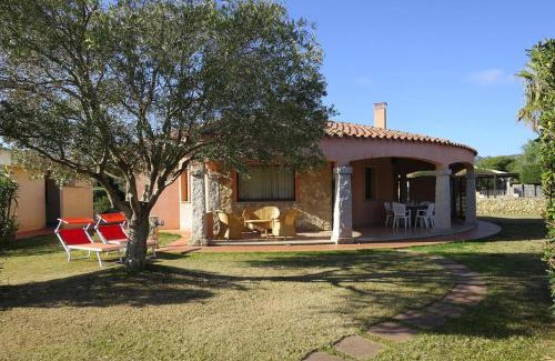 Costa Rei House | Inviting Flat with Barbecue and Pool in Castiadas