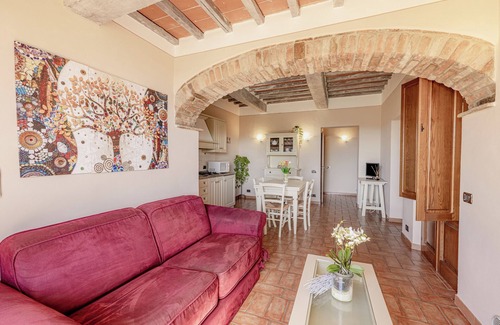 Montepulciano Apartment | Family-Friendly Flat with Terrace, Pool & Spa Access