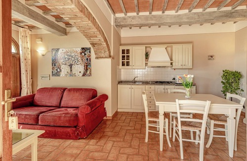 Montepulciano Apartment | Family-Friendly Flat with Terrace, Pool & Spa Access