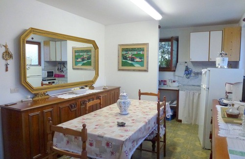Ripa-Pozzi-Ponterosso Apartment | Garden Retreat Close to the Sea with Pet-Friendly Amenities