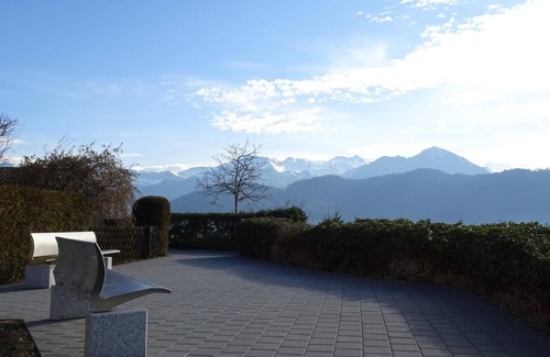 Weggis Apartment | Cozy Holiday Apartment Weggis for 4-5 Guests with Pool