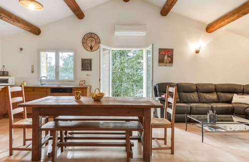 Malaucene Cottage | Idyllic Retreat with Private Pool Amidst Nature's Beauty