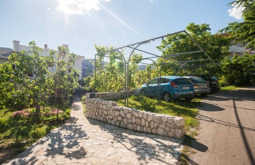 Baska Apartment | Cozy Flat with Ocean View, WiFi and Parking Available