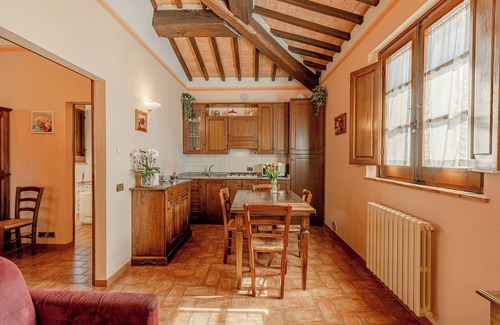 Montepulciano Apartment | Inviting Flat with Ocean View, Pool & Spa in Wine Estate
