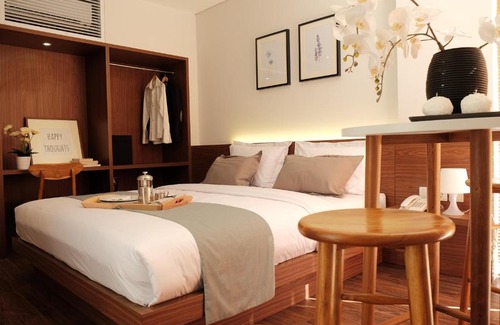 Kemang Hotel | Budget-Friendly Stay at FLAT06.Tendean with Breakfast