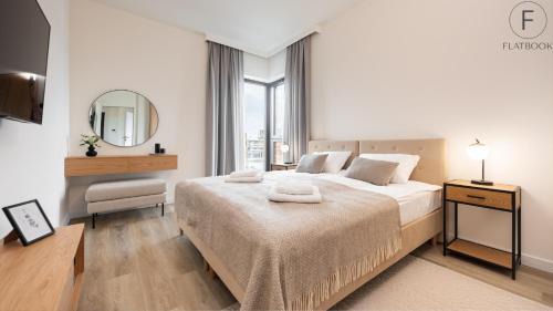 Orlinki Apartment | Indulge in Yacht Harbor Apartments Sol Marina 4-Star Retreat