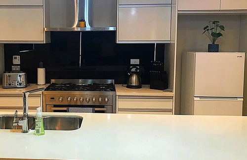 Flat Bush House | Flatbush Holiday Accommodation, Creggan Residence LL|7 Bedrooms|4.5 Bathrooms|3 Lounges