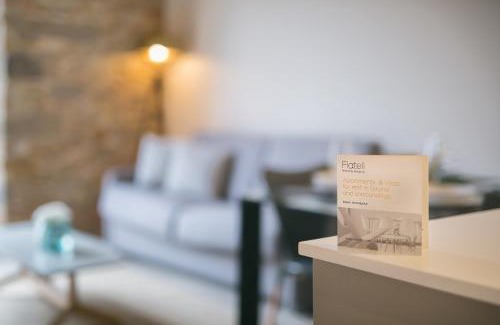 el Mercadal Apartment | Exclusive Stay at Flateli - Plaça Catalunya with Family Amenities