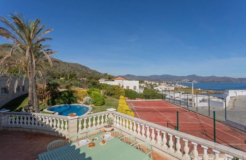 Port de la Selva Villa | Flateli. Far de S'Arenella