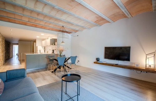 Eixample Apartment | Explore Flateli P.C 32: Family-Friendly & Accessible Stay