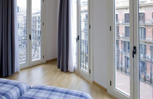 El Raval Apartment | Discover Flateli Pelai: Family-Friendly 4-Star Retreat