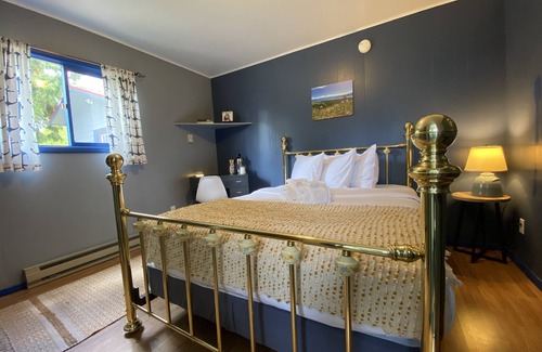 Woods Bay Hotel | Eco-Friendly Flathead Lake Resort with Pool & Spa Amenities